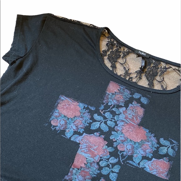 Nollie Cross Tee w Lace Back - Picture 1 of 3